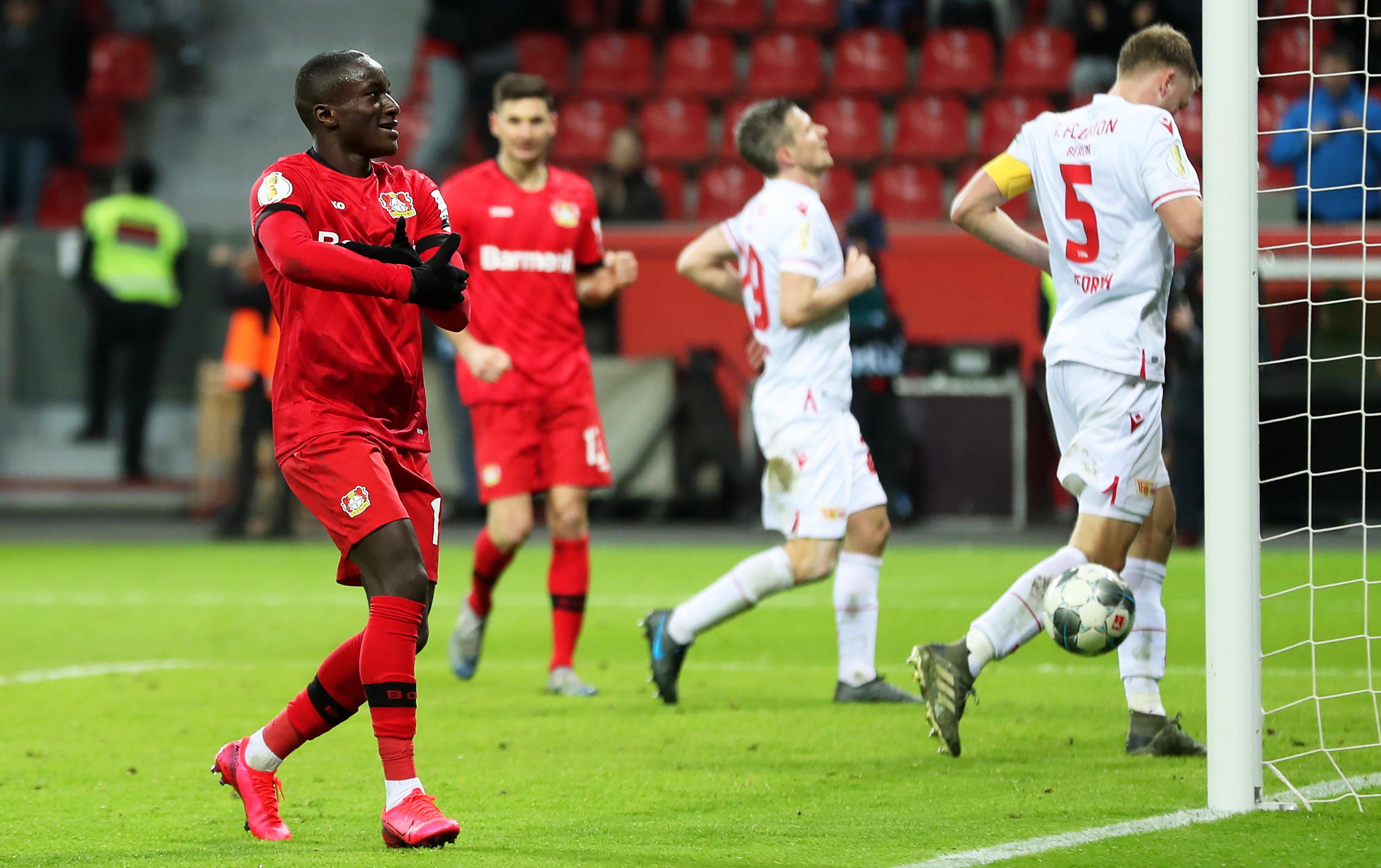 梅尔滕施泰因客场惜败弗赖堡,难堪失利 梅尔滕施泰因客场惜败弗赖堡,难堪失利