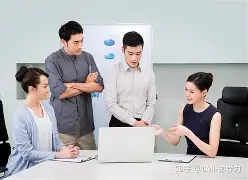 灰狼球队助理教练表示要帮助球员重回状态